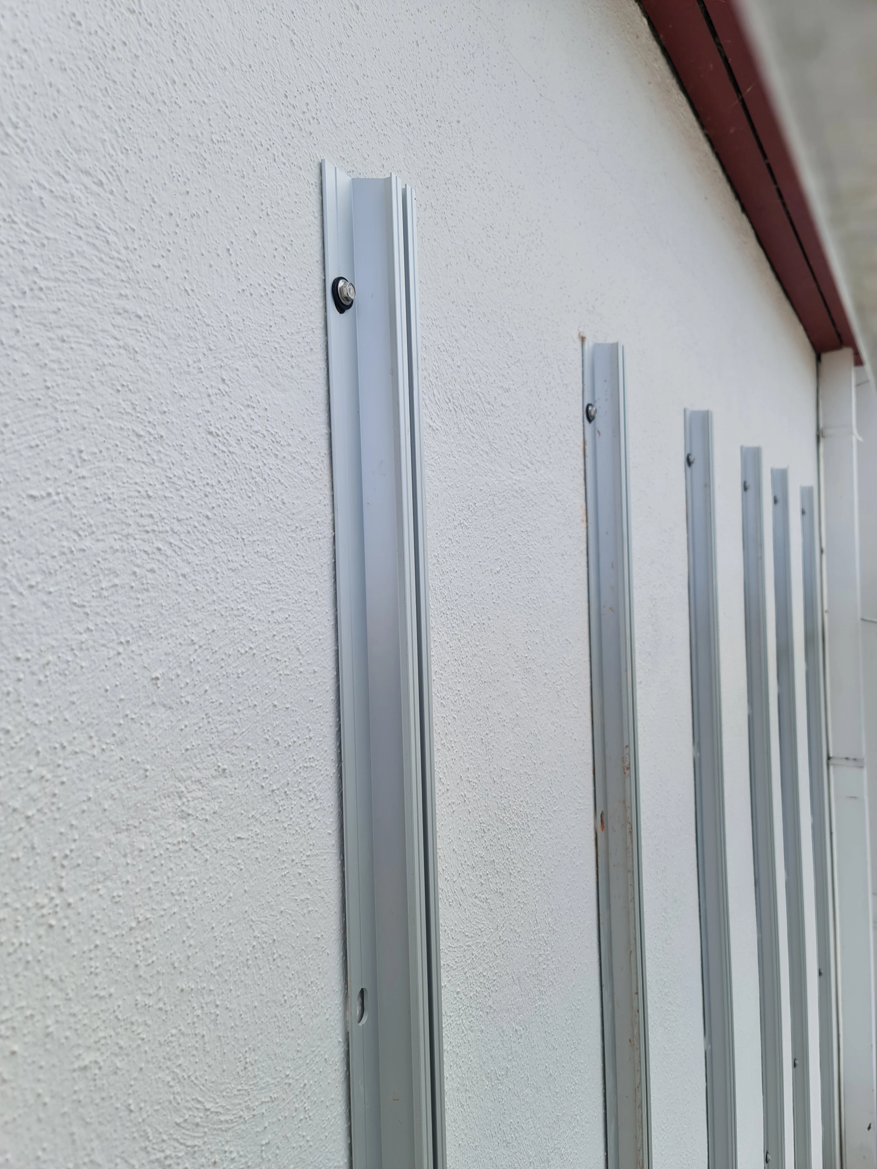 MO Energy Systems PV-Pure Fassadenset, vertikaler Aufbau, Modul mit 30 mm Rahmen - Image 4